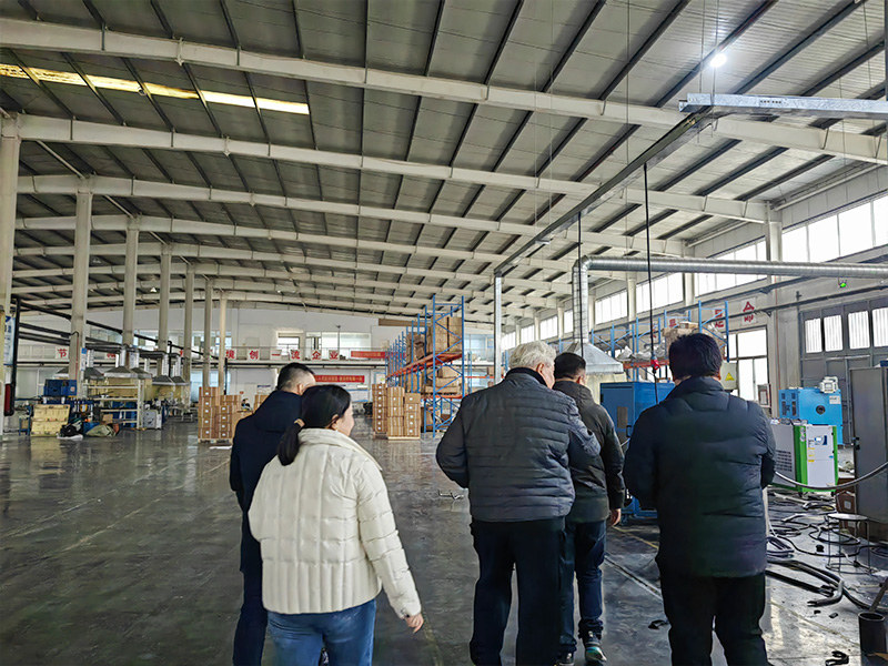 Thai customers visit our factory